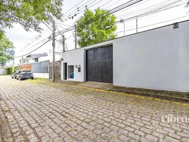 Prédio para alugar, no bairro Hugo Lange em Curitiba