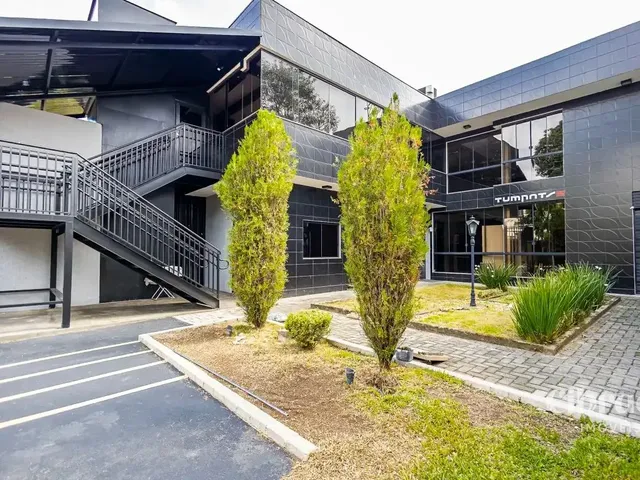 Prédio para alugar, no bairro Hugo Lange em Curitiba
