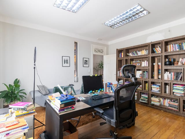 Foto do Prédio - Casa comercial para venda em Vila Dom Pedro I, 396m² | Lares e Andares Imóveis