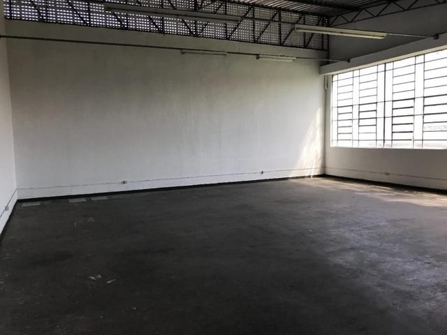 Prédio com 500m², para alugar, no bairro Vila Santa Catarina em São Paulo