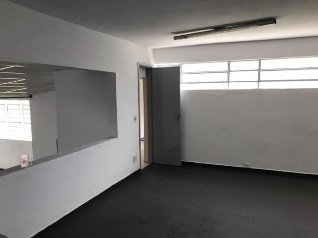 Prédio com 500m², para alugar, no bairro Vila Santa Catarina em São Paulo