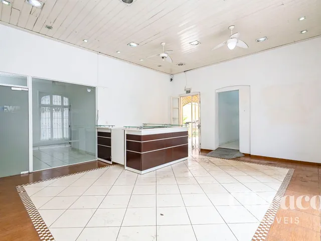 Prédio para alugar, no bairro Centro em Curitiba