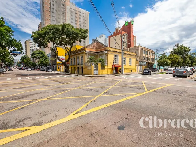 Prédio para alugar, no bairro Centro em Curitiba