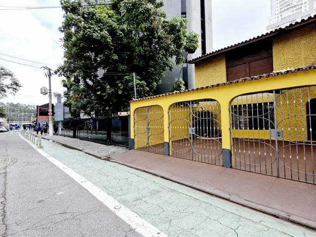 Foto do Prédio - Casa comercial para venda em Cidade Monções, 170m² | Lares e Andares Imóveis