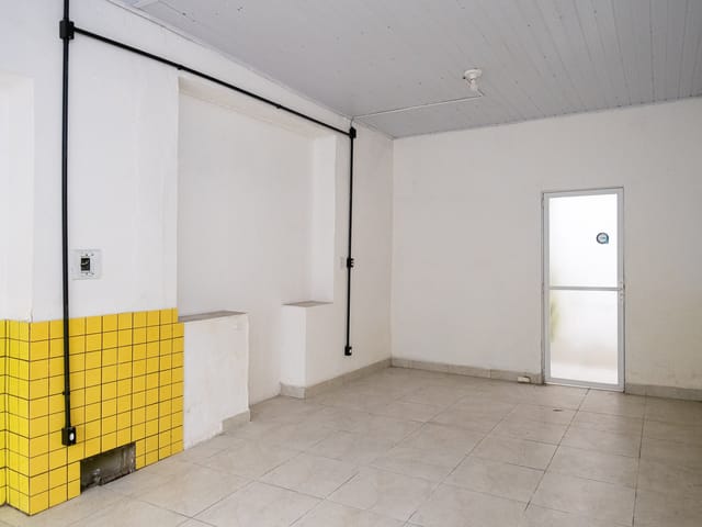 Prédio para alugar, no bairro Centro em Pelotas