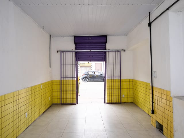 Prédio para alugar, no bairro Centro em Pelotas