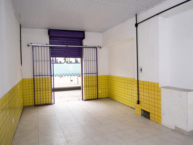 Prédio para alugar, no bairro Centro em Pelotas