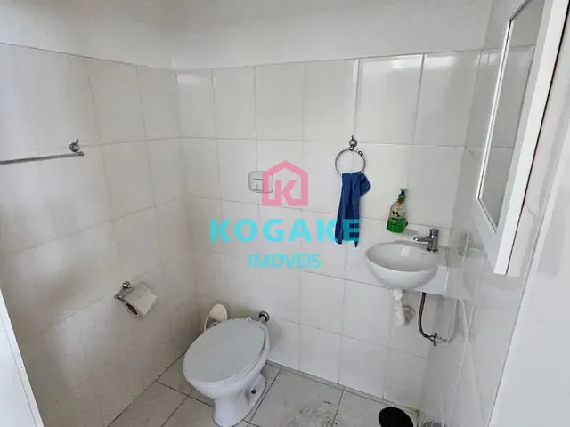 Prédio com 250m², à venda ou para alugar, no bairro Bosque dos Eucaliptos em São José dos Campos