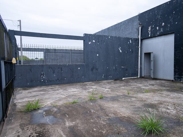 Prédio com 295m², para alugar, no bairro Três Vendas em Pelotas