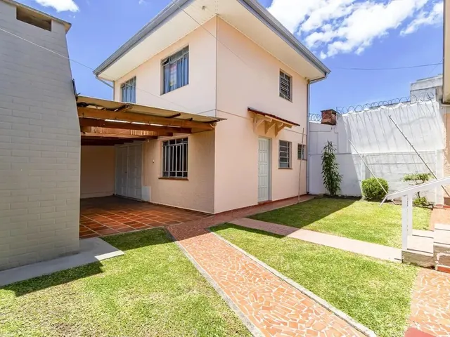 Prédio com 330m² 3 quartos e 3 banheiros, à venda, no bairro Santa Quitéria em Curitiba