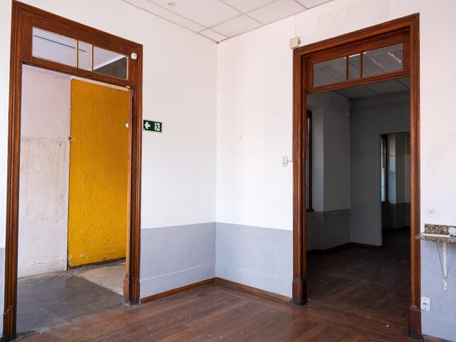 Prédio com 221m², para alugar, no bairro Centro em Pelotas