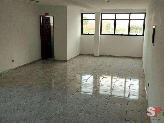 Prédio para alugar, no bairro Santana em São Paulo