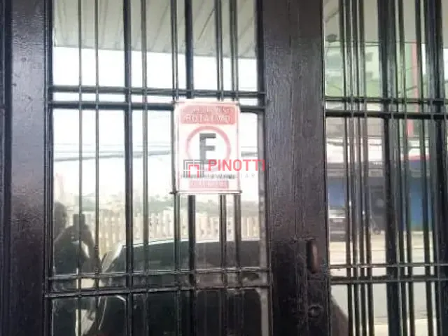 Prédio à venda, no bairro Rudge Ramos em São Bernardo do Campo