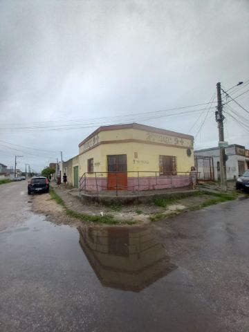Prédio à venda, no bairro São Gonçalo em Pelotas