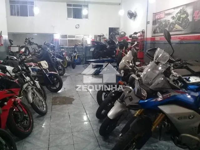 Prédio com 276m² 5 quartos e 10 banheiros, à venda, no bairro Jardim das Flores em Osasco