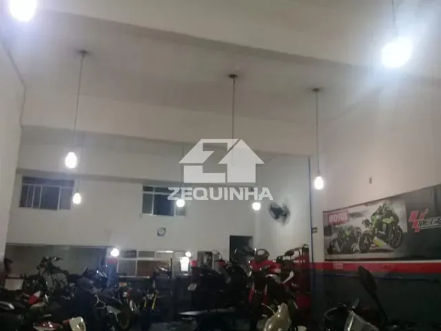 Prédio com 276m² 5 quartos e 10 banheiros, à venda, no bairro Jardim das Flores em Osasco