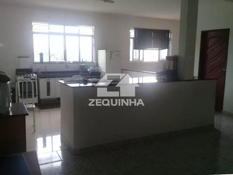 Prédio Inteiro, 580 m² - Foto 1