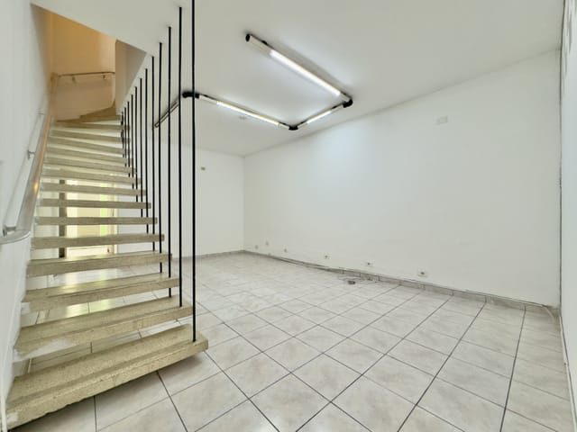 Foto do Prédio - Casa comercial para venda em Chácara Santo Antônio (Zona Sul), 118m² | Lares e Andares Imóveis
