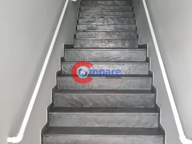 Prédio para alugar, no bairro Vila Leonor em Guarulhos