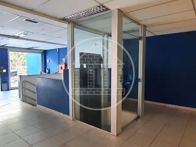 Prédio com 1600m², para alugar, no bairro Santo Amaro em São Paulo