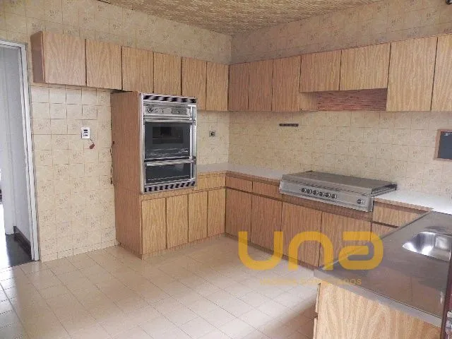Prédio à venda, no bairro SANTA QUITERIA em Curitiba