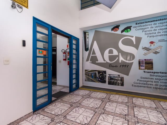 Foto do Prédio - Casa comercial para venda em Instituto de Previdência, 327m² | Lares e Andares Imóveis