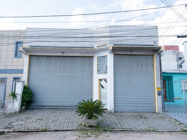 Prédio à venda, no bairro Fragata em Pelotas