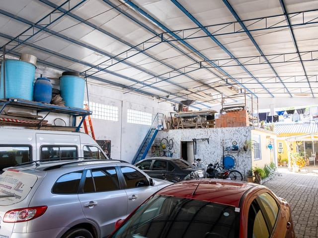 Prédio à venda, no bairro Fragata em Pelotas
