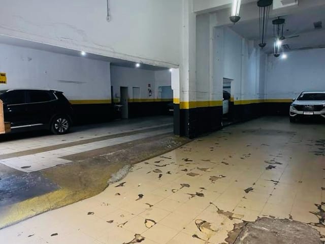 Foto do Prédio - Casa comercial para venda em Sé, 129m² | Lares e Andares Imóveis