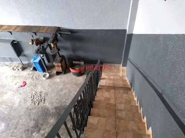 Prédio à venda, no bairro Jardim Lauro Gomes em São Bernardo do Campo
