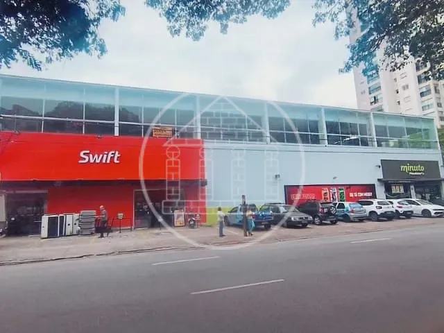 Prédio com 730m², para alugar, no bairro Chácara Santo Antônio em São Paulo