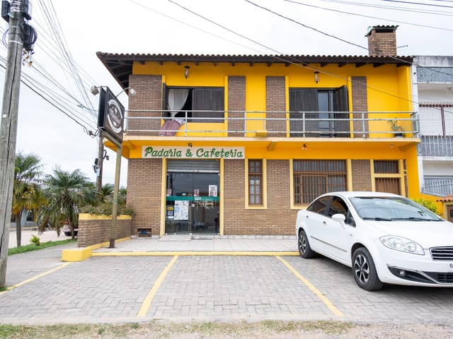 Prédio com 140m², para alugar, no bairro Fragata em Pelotas