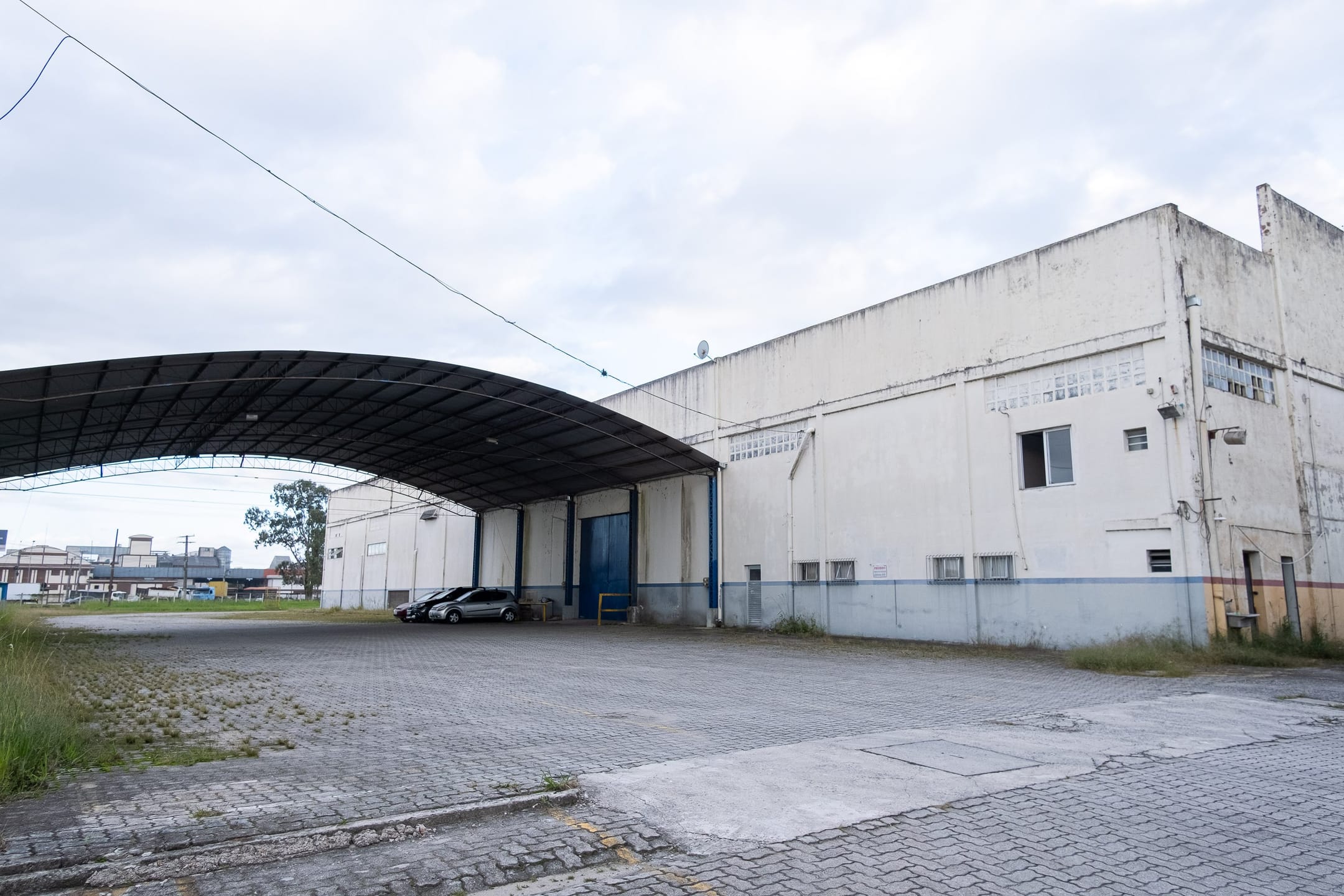 Prédio Comercial para Locação na BR-116 com 16.000 m² – Excelente Visibilidade e Acesso Fácil 2
