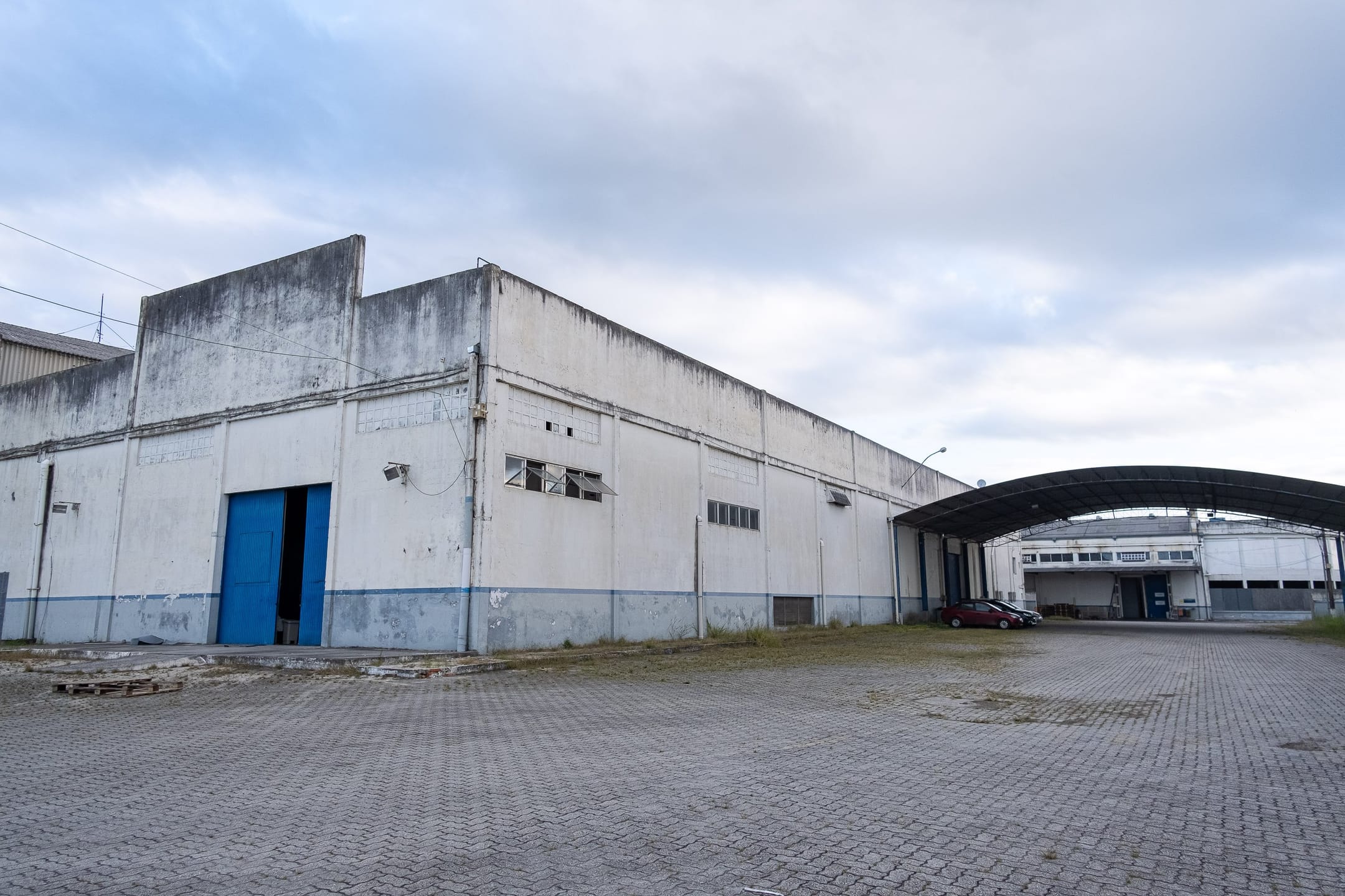 Prédio Comercial para Locação na BR-116 com 16.000 m² – Excelente Visibilidade e Acesso Fácil
