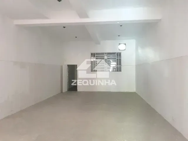 Prédio com 150m² 3 quartos e 4 banheiros, à venda, no bairro Vila dos Remedios em Osasco