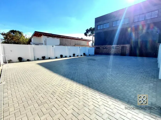 Prédio para alugar, no bairro Hauer em Curitiba