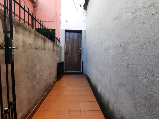 Foto do Prédio - Casa comercial para venda em Vila Monumento, 126m² | Lares e Andares Imóveis