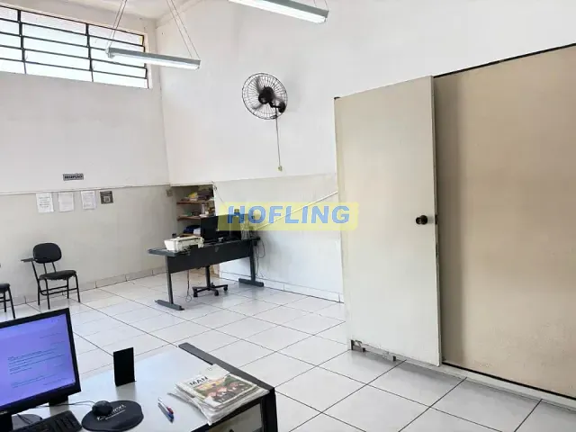 Prédio com 270m², para alugar, no bairro Centro em Rio Claro