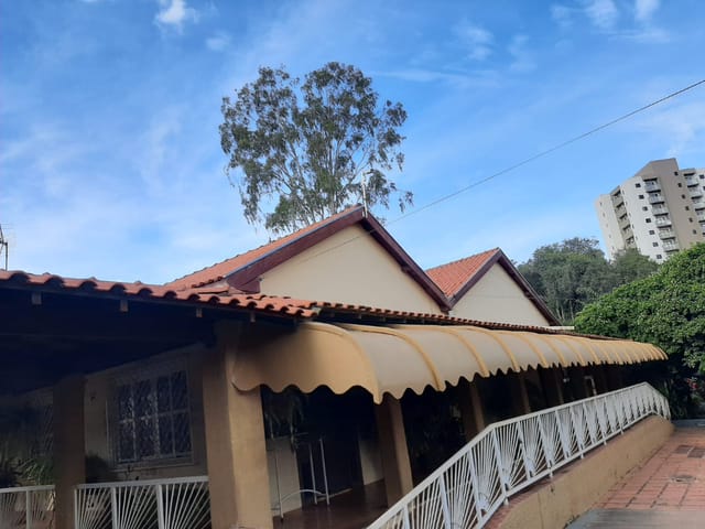 Prédio com 2161m², à venda, no bairro Vila Industrial em Jaboticabal
