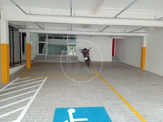 Prédio com 860m², para alugar, no bairro Moema em São Paulo