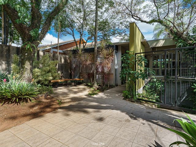 Prédio com 380m², à venda, no bairro Centro (Sousas) em Campinas