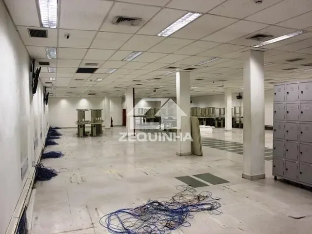 Prédio com 3009m², à venda, no bairro Barra Funda em Sao Paulo