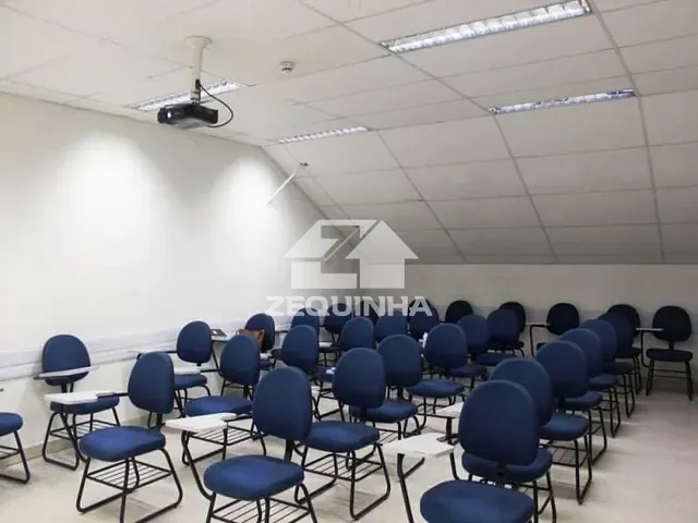 Prédio com 3009m², à venda, no bairro Barra Funda em Sao Paulo