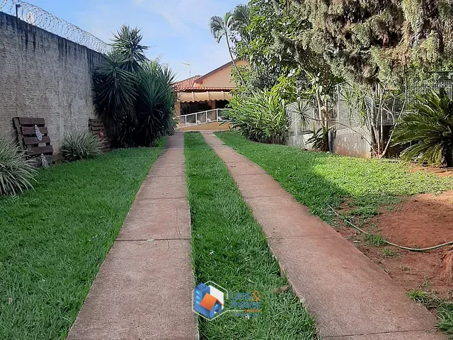 Prédio com 2161m², à venda, no bairro Vila Industrial em Jaboticabal