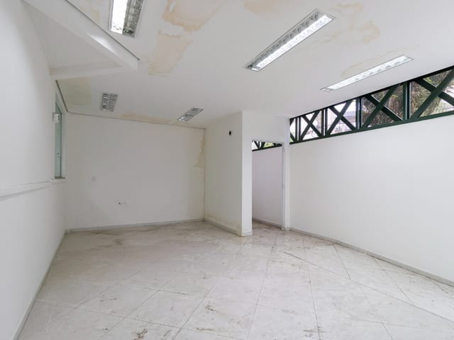 Prédio com 867m², à venda, no bairro Cerâmica em São Caetano Do Sul