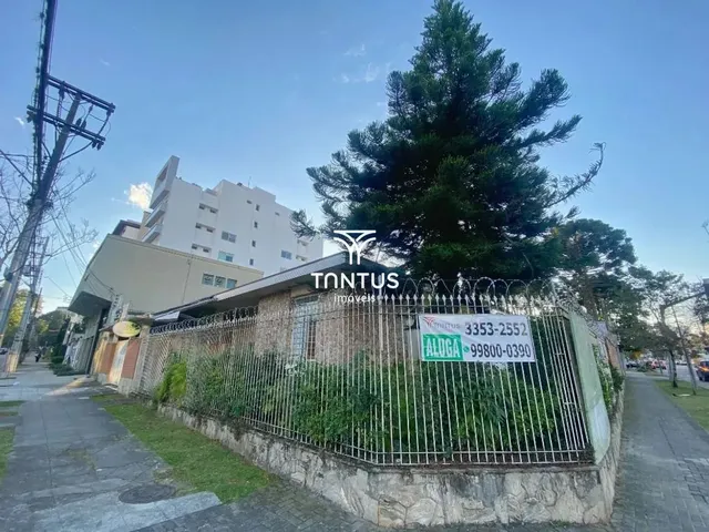 Prédio com 548m², para alugar, no bairro Alto da Glória em Curitiba