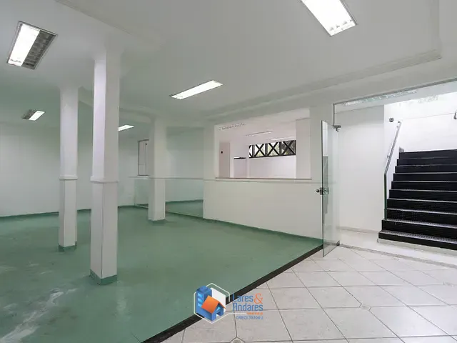 Prédio com 867m², à venda, no bairro Cerâmica em São Caetano Do Sul