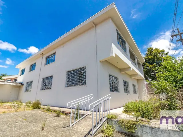 Prédio à venda, no bairro Jardim das Américas em Curitiba