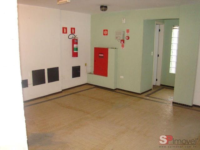 Prédio à venda, no bairro Santa Teresinha em São Paulo