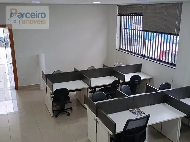 Prédio com 350m², para alugar, no bairro Chácara Califórnia em São Paulo
